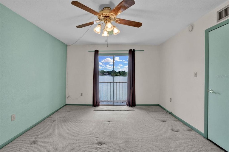 Photo 13 of 23 - 536 Orange Dr #26, Altamonte Springs, FL 32701