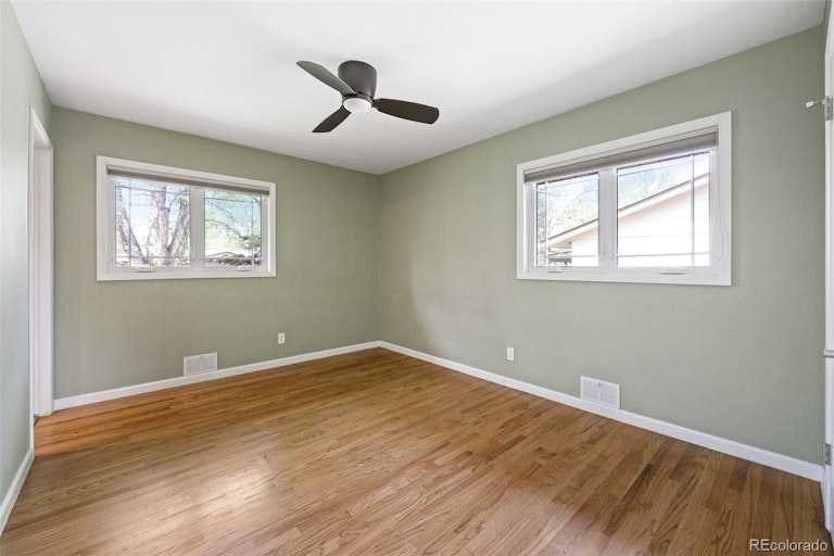 Photo 11 of 25 - 2207 Zinnia St, Golden, CO 80401