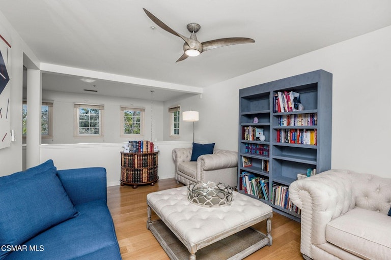 Photo 46 of 60 - 4641 Caritina Dr, Tarzana, CA 91356