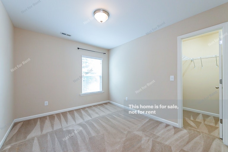 Photo 22 of 25 - 1024 Ileagnes Rd, Raleigh, NC 27603