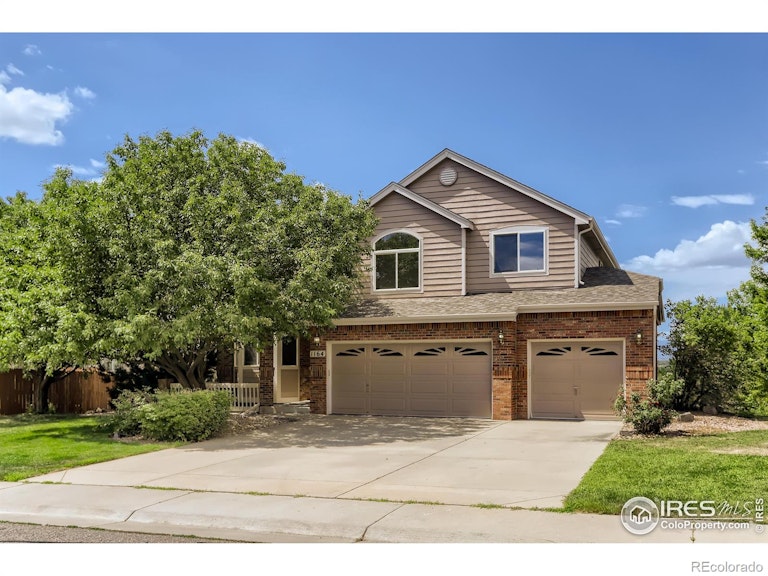 Photo 2 of 39 - 1164 Northview Dr, Erie, CO 80516