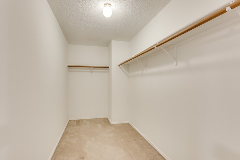 Photo 21 of 28 - 1602 Creekridge Ct, Rockwall, TX 75032
