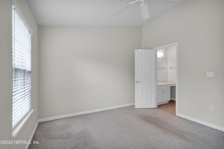 Photo 20 of 29 - 6613 Arching Branch Cir, Jacksonville, FL 32258