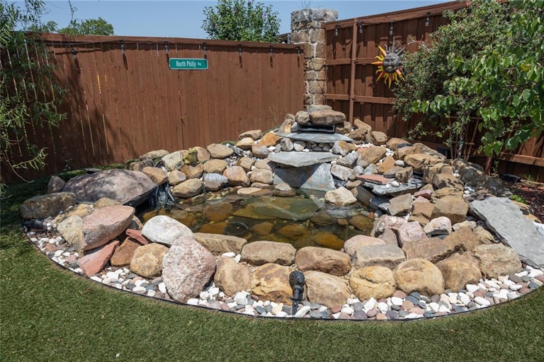 Photo 21 of 24 - 1609 Settlement Way, Aubrey, TX 76227