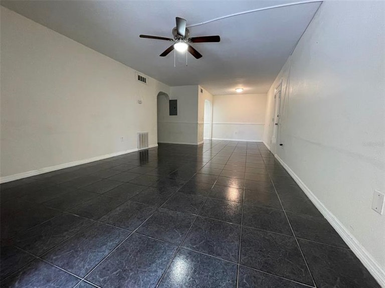 Photo 6 of 24 - 910 Lake Destiny Rd Unit C, Altamonte Springs, FL 32714
