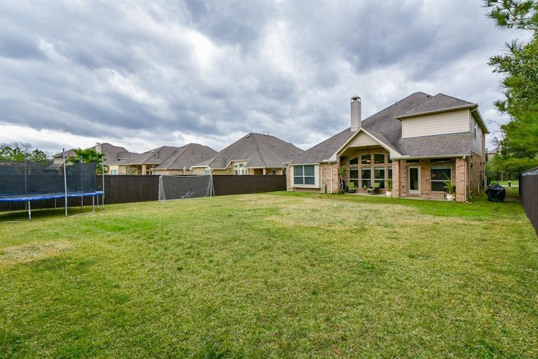 Photo 32 of 32 - 99 N Bacopa Dr, Spring, TX 77389