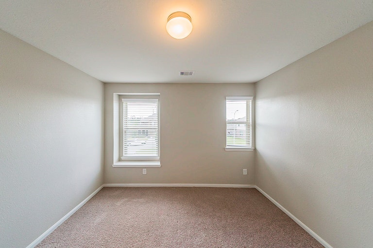 Photo 29 of 36 - 12731 Arcola Valley Ct, Houston, TX 77044