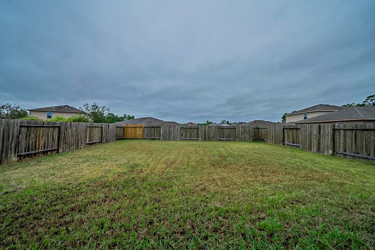 Photo 26 of 31 - 28877 San Bernard River Loop, Spring, TX 77386