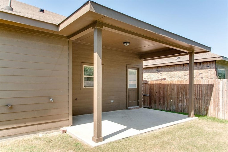 Photo 24 of 31 - 1924 Kachina Lodge Rd, Fort Worth, TX 76131