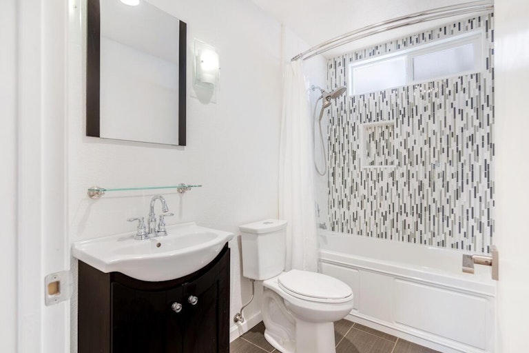 Photo 13 of 16 - 924 San Tomas St, Davis, CA 95618