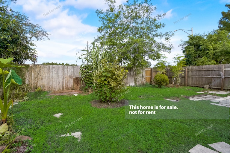 Photo 11 of 31 - 8350 Argyle Corners Ct, Jacksonville, FL 32244