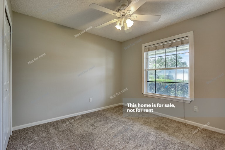 Photo 21 of 33 - 3000 Havengate Dr, Green Cove Springs, FL 32043