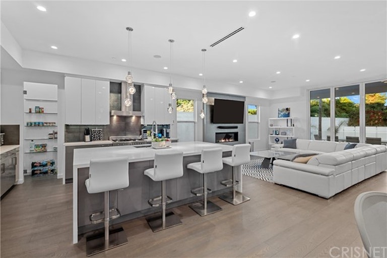 Photo 12 of 58 - 5008 Strohm Ave, North Hollywood, CA 91601
