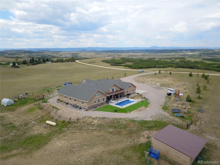 Photo 5 of 38 - 6233 Lake Gulch Rd, Castle Rock, CO 80104