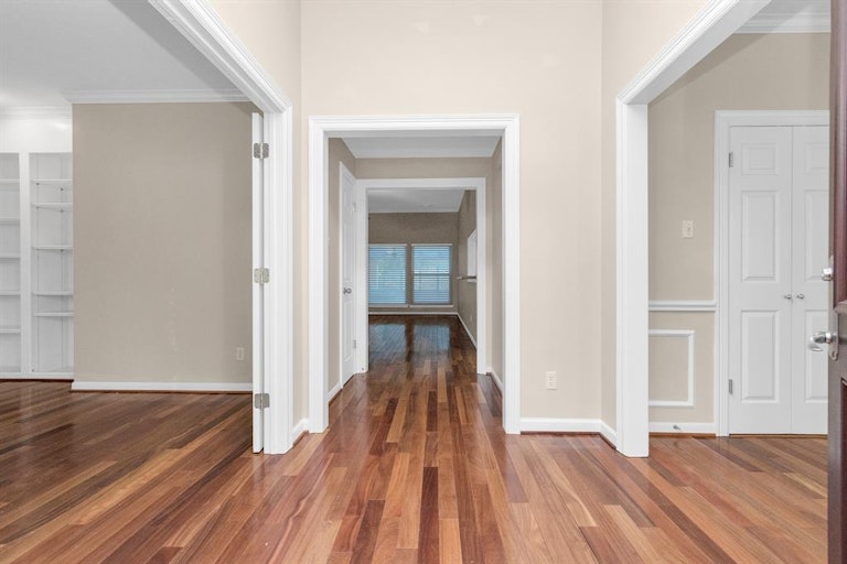 Photo 8 of 33 - 610 Ironwood Dr, Richmond, TX 77406