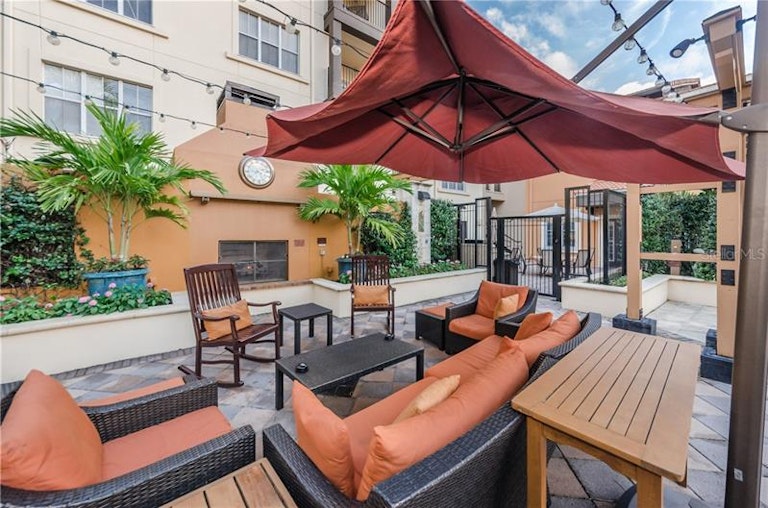 Photo 6 of 21 - 100 4th Ave S #229, Saint Petersburg, FL 33701