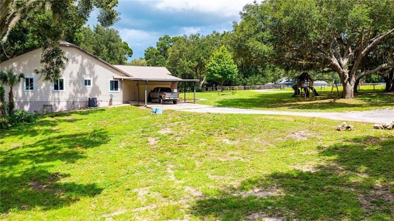 Photo 26 of 95 - 31949 Amberlea Rd, Dade City, FL 33523