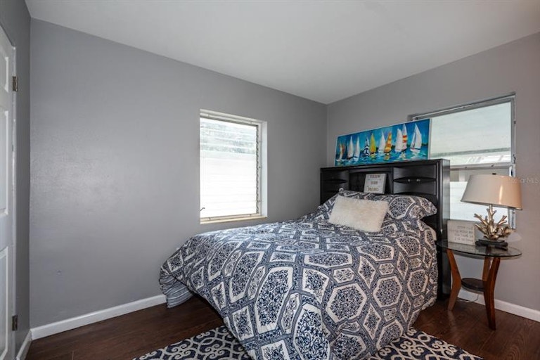Photo 9 of 19 - 807 S Lone Oak Dr, Leesburg, FL 34748