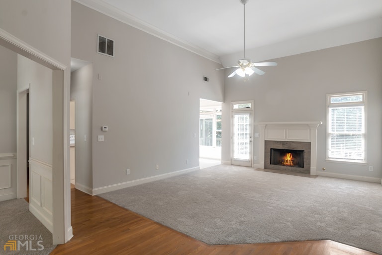 Photo 5 of 44 - 1122 Cayuga Ct, Dacula, GA 30019