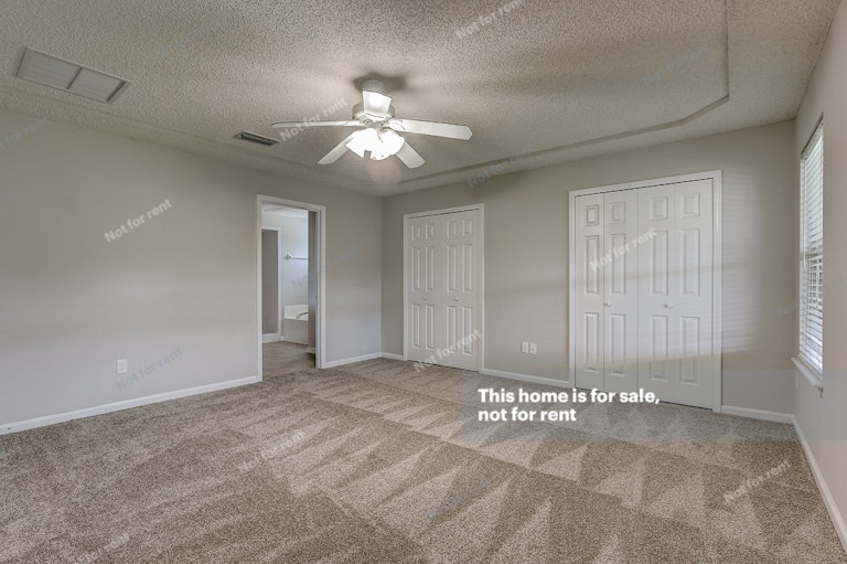 Photo 12 of 33 - 3000 Havengate Dr, Green Cove Springs, FL 32043