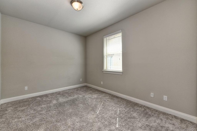 Photo 25 of 34 - 668 Addison Ln, Folsom, CA 95630