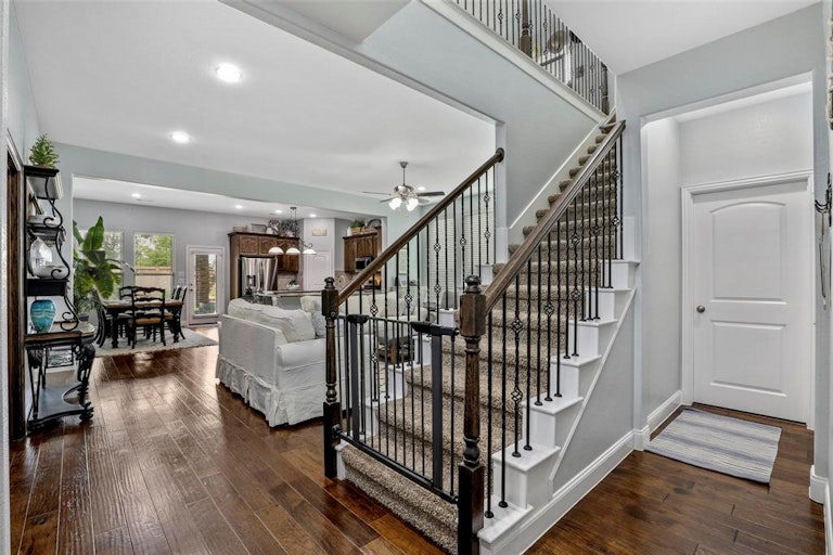 Photo 5 of 37 - 721 Rio Concho Trl, McKinney, TX 75071