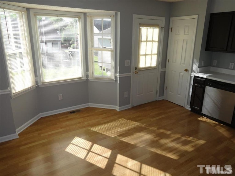 Photo 7 of 19 - 5408 Trenburg Ct, Knightdale, NC 27545