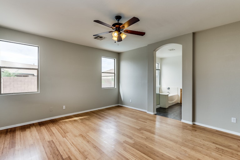 Photo 15 of 31 - 622 S 122nd Ave, Avondale, AZ 85323