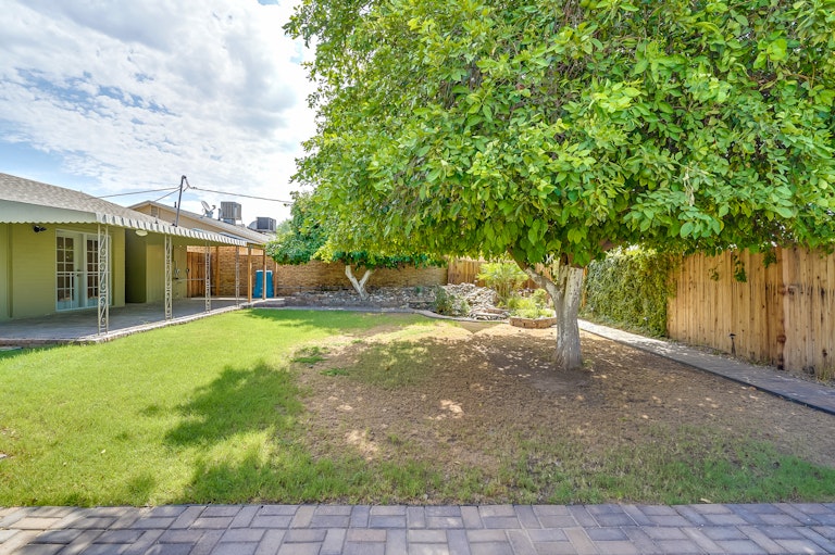 Photo 15 of 15 - 3739 W Las Palmaritas Dr, Phoenix, AZ 85051