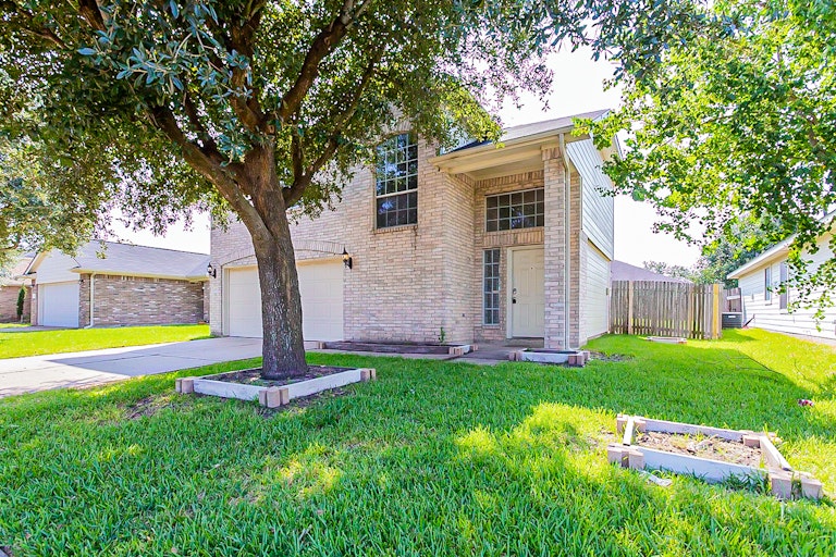 Photo 1 of 22 - 6611 Wellington Meadows Dr, Katy, TX 77449