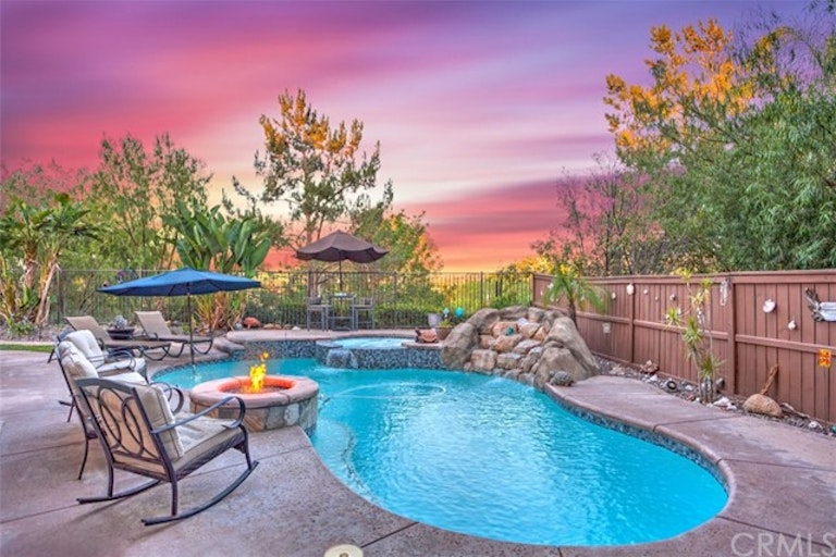 Photo 1 of 53 - 17264 Bluff Vista Ct, Riverside, CA 92503