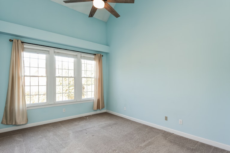 Photo 16 of 25 - 503 Oldwyck Dr, Fuquay Varina, NC 27526