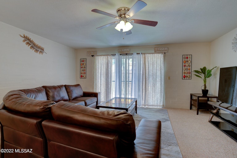 Photo 6 of 23 - 2525 E Prince Rd, Tucson, AZ 85716