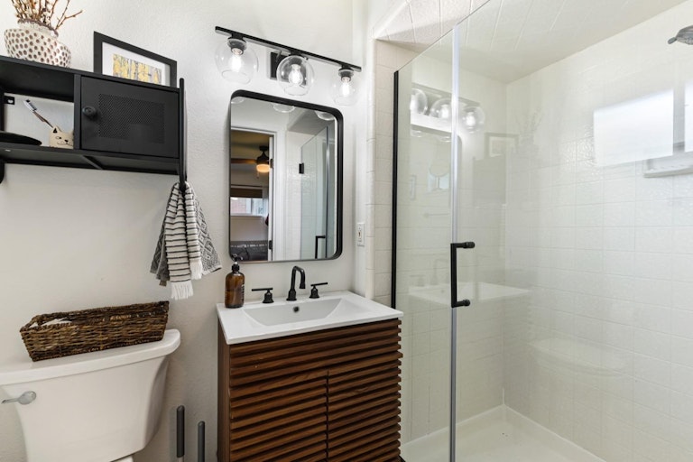 Photo 31 of 52 - 2118 Eric Rd, Carmichael, CA 95608