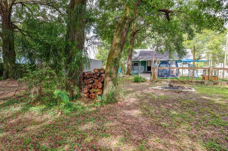 Photo 23 of 30 - 1802 Lenna Ave, Seffner, FL 33584