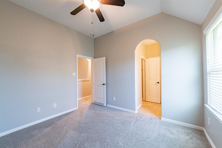 Photo 32 of 43 - 91 Hearthshire Cir, Magnolia, TX 77354