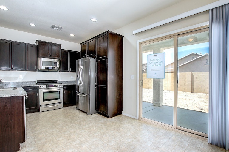 Photo 8 of 16 - 19144 W Adams St, Buckeye, AZ 85326