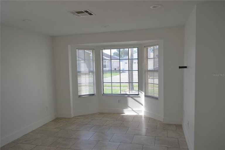 Photo 11 of 35 - 849 Horseshoe Bay Dr, Kissimmee, FL 34741