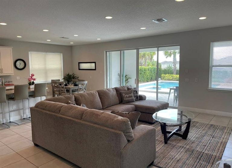 Photo 2 of 24 - 7426 Marker Ave, Kissimmee, FL 34747