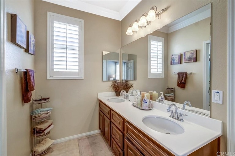 Photo 43 of 70 - 12466 Farmborough Ct, Eastvale, CA 91752