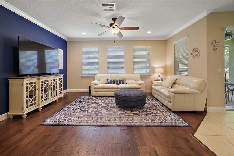 Photo 15 of 39 - 30213 Hackney Loop, Mount Dora, FL 32757