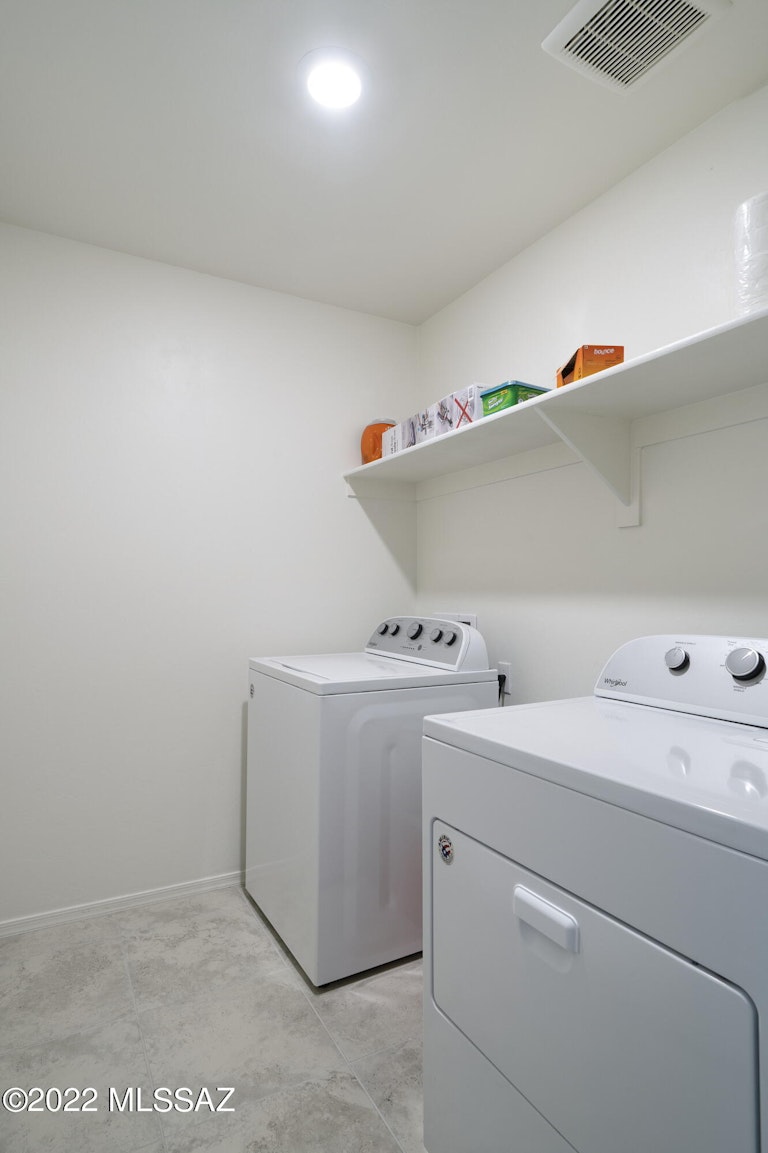Photo 14 of 17 - 884 W Calle Sucre, Sahuarita, AZ 85629