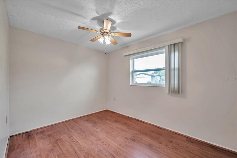Photo 22 of 52 - 9851 Marlinton Ln, Port Richey, FL 34668