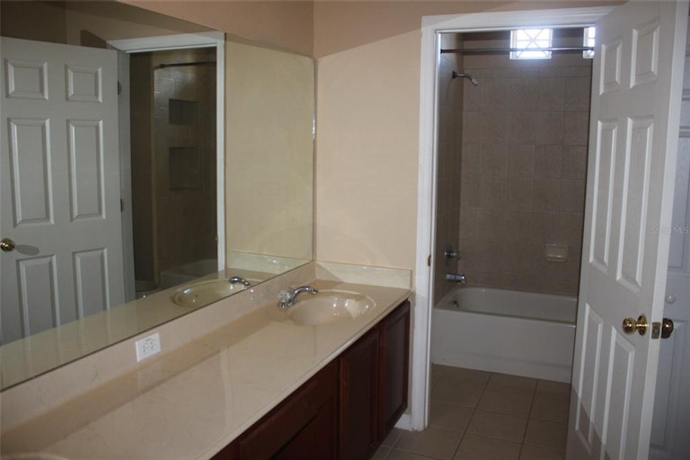 Photo 10 of 19 - 2806 Eagle Eye Ct, Kissimmee, FL 34746