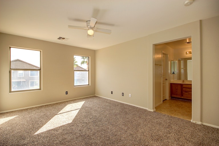 Photo 14 of 28 - 447 E Maddison St, San Tan Valley, AZ 85140