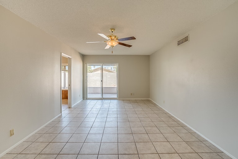 Photo 4 of 19 - 1810 S Palmer, Mesa, AZ 85210