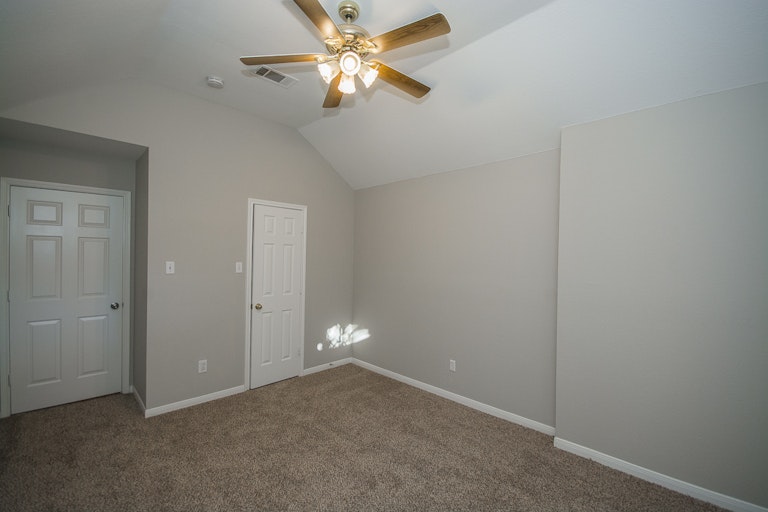 Photo 37 of 44 - 2712 Summerwood Ct, McKinney, TX 75072