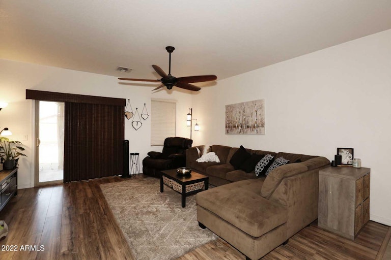 Photo 5 of 53 - 18544 N Lariat Rd, Maricopa, AZ 85138