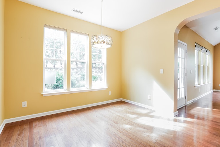 Photo 9 of 23 - 424 Hilltop View St, Cary, NC 27513