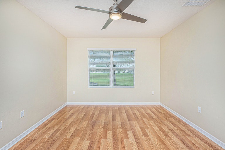 Photo 16 of 17 - 3999 Bramblewood Loop, Spring Hill, FL 34609